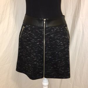 🆕 Rock & Republic Black Marbled Zipper Skirt Sz M